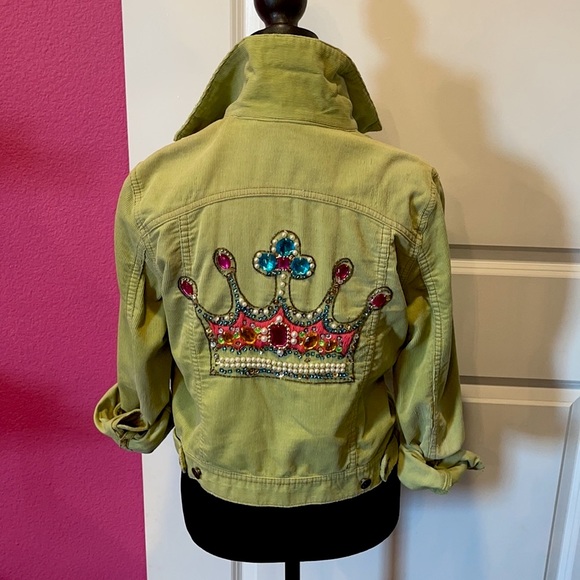 Ivy Jane Vintage Crown Jacket - Picture 3 of 8